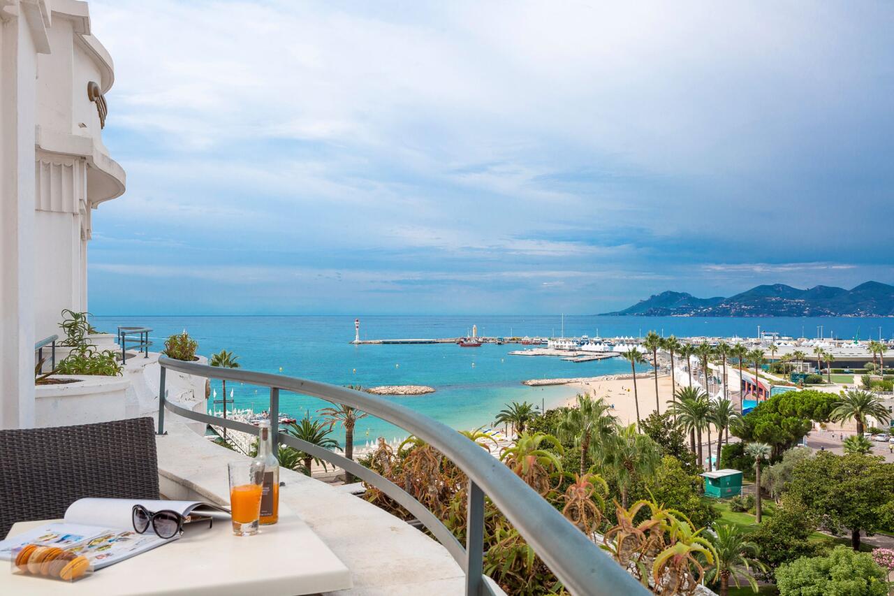 Top 10 Luxurious Hotels And Resorts In Cannes On The French Riviera